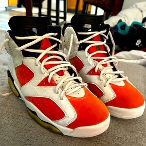 Air Jordan’s Retro “Gatorade” size 8
